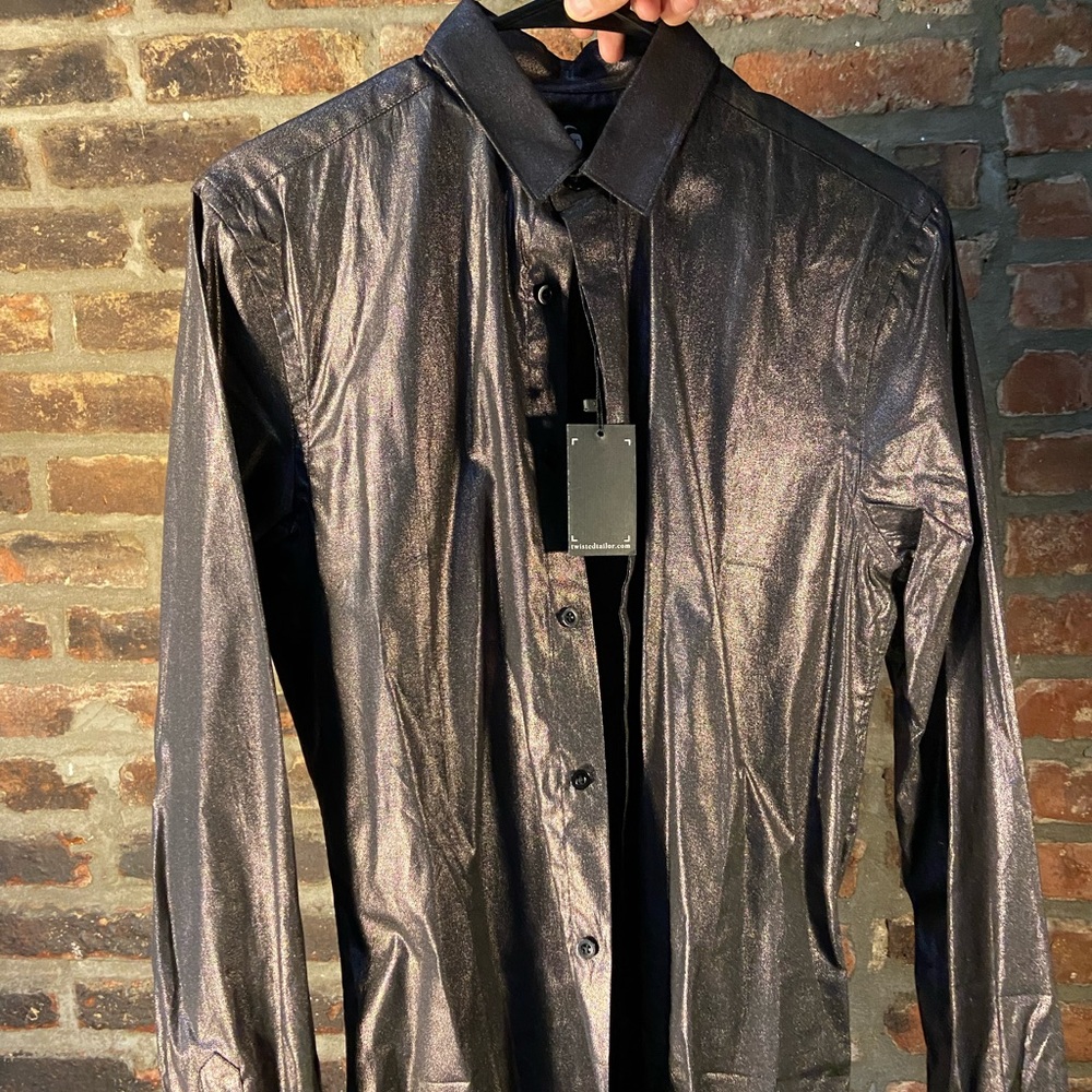 Men’s black metallic button down shirt
